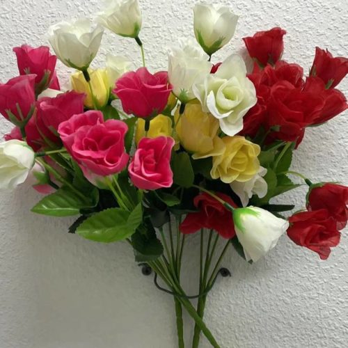 Бутоны роз 18 голов